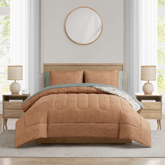 ** BRAND NEW IN BAG ** Copper Patterned Comforter 8 PC Set - Picture 3 of 8